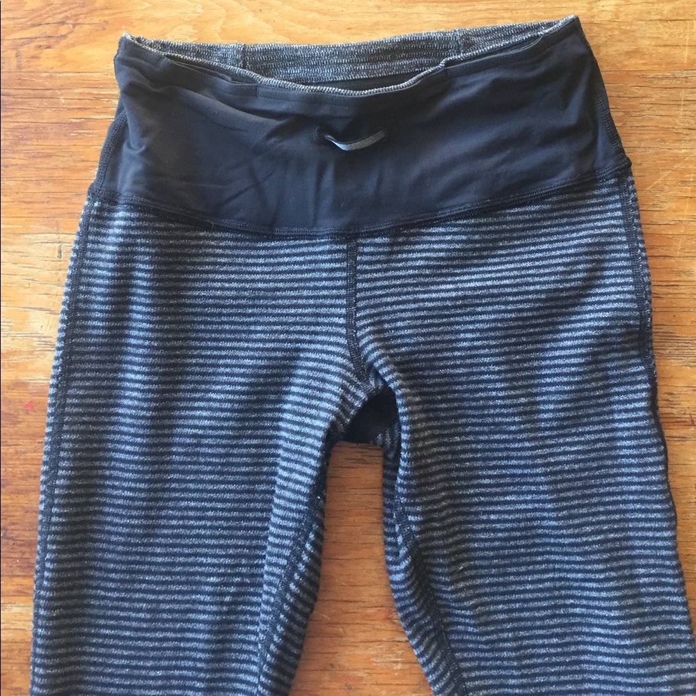 Grey Knit lululemon Leggings - Picture 5 of 8